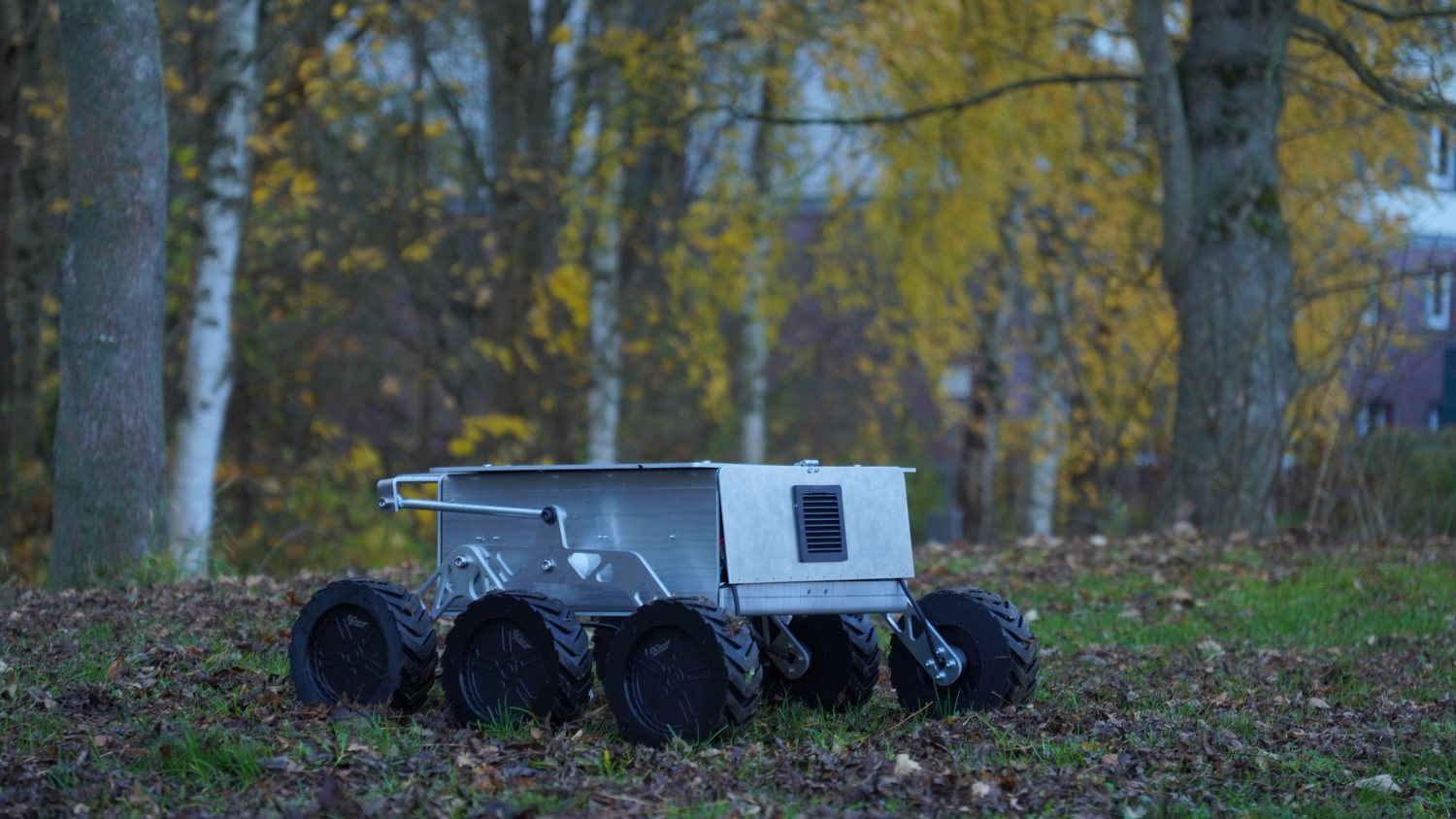 The HSM Aries rover in autumn woods